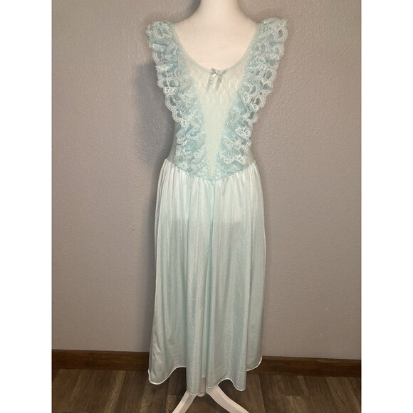 Vintage Nightgown S SILKY SOFT Nylon Lace Bodice Ballet Nightie Negligee Gown - Picture 1 of 14